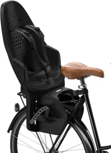 Cykelsits som monteras på pakethållaren.