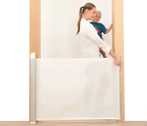 Lascal KiddyGuard Avant är smidig säkerhetsgrind till trappa som skyddar barn mot trappor.